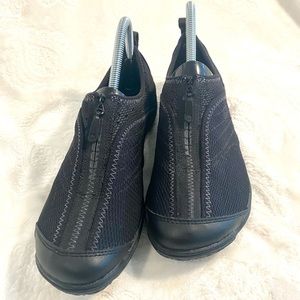 Merrell Women’s Lorelei Water Shoe  size 8.5 - Black